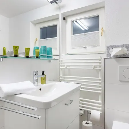 20 App 2 Apartment